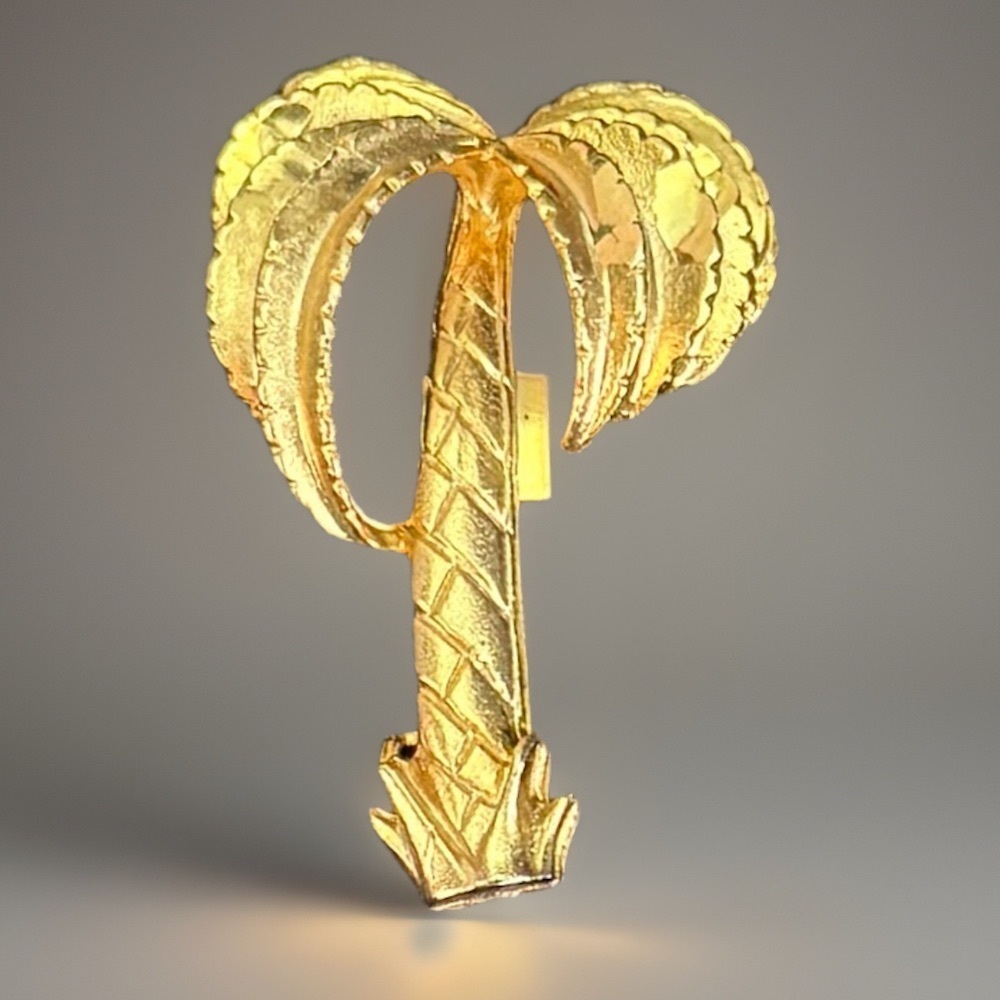Goldtone textured Palm Tree Brooch Pin